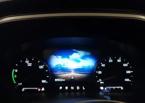 2021 Ford Escape Se Hybrid z USA, uszkodzony, nr VIN 1FMCU9BZ7MUA06972